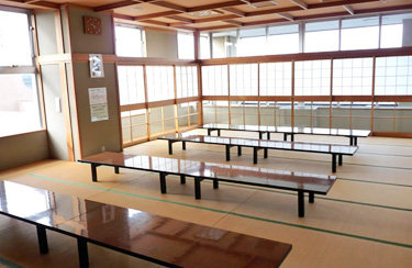 休憩室(乗鞍、常念、白馬)